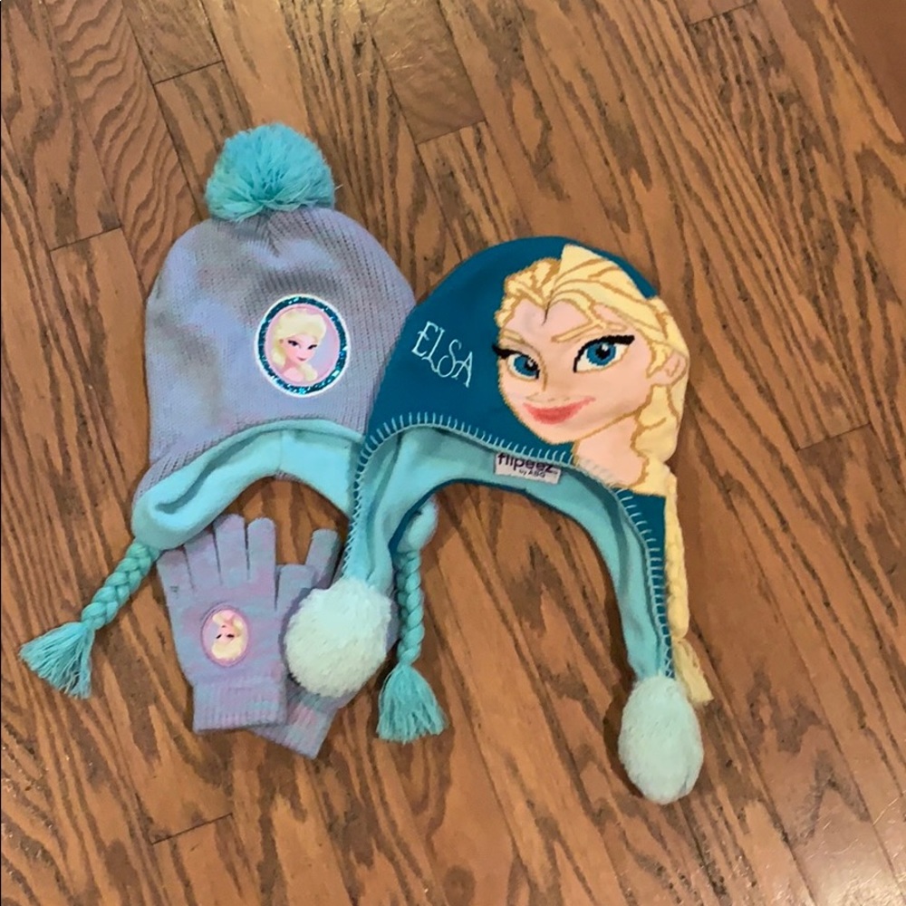 Elsa hat and mittens and Elsa Flipeez